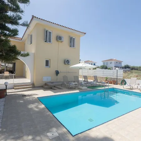 Moderne Ferienvilla Fuer 11 Personen